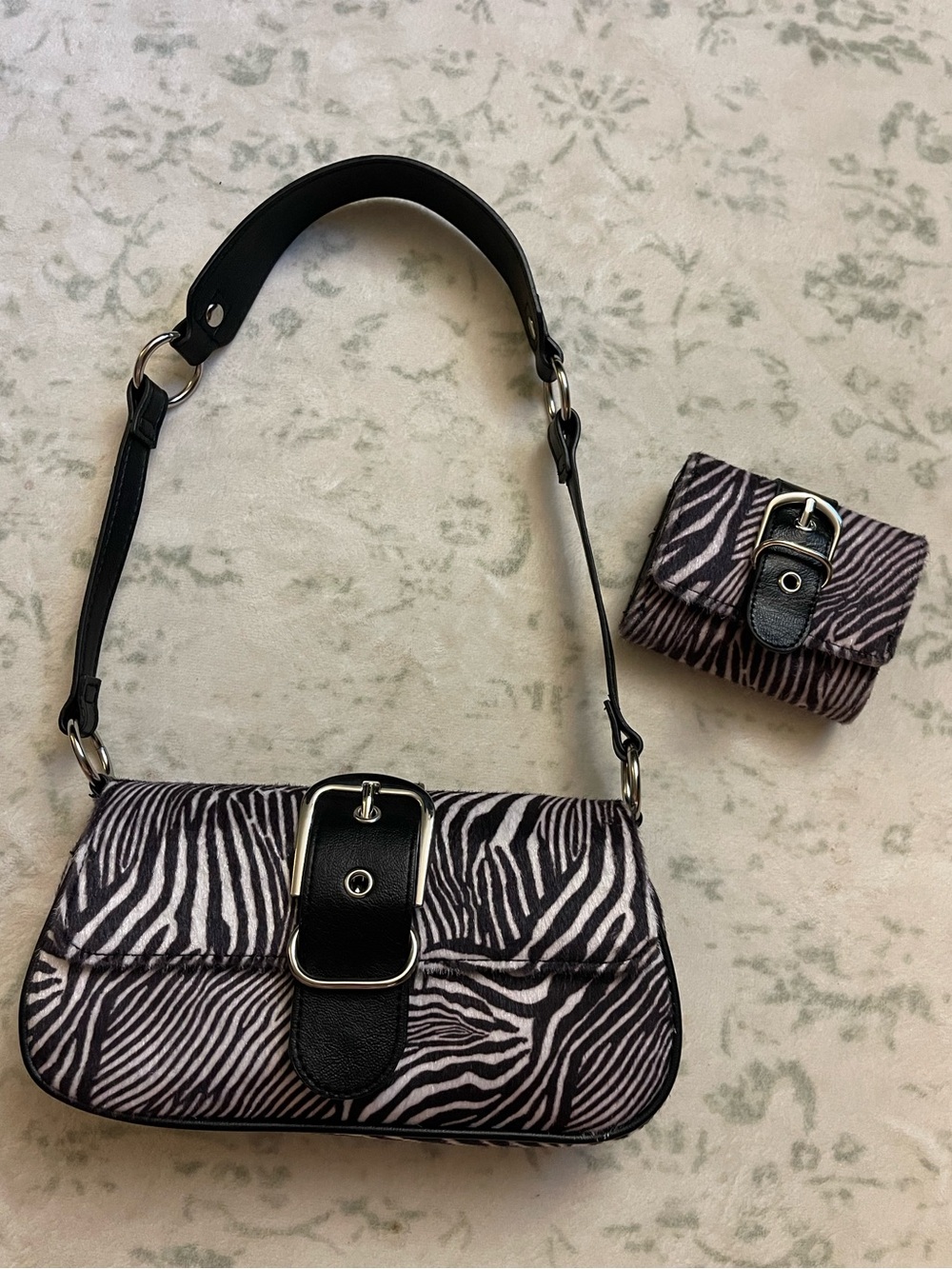 77. Y2K purse and wallet set